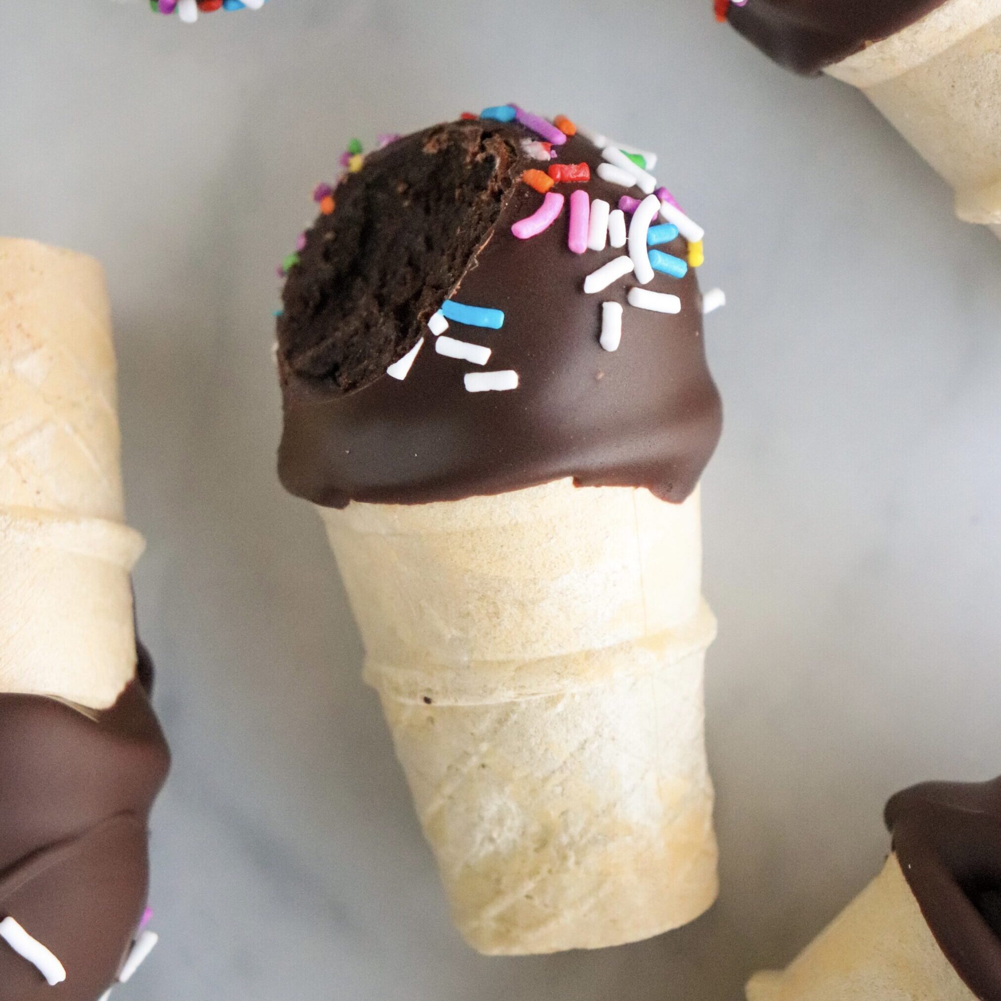 mary-kates vegan cakes ice cream cone cake pops-5